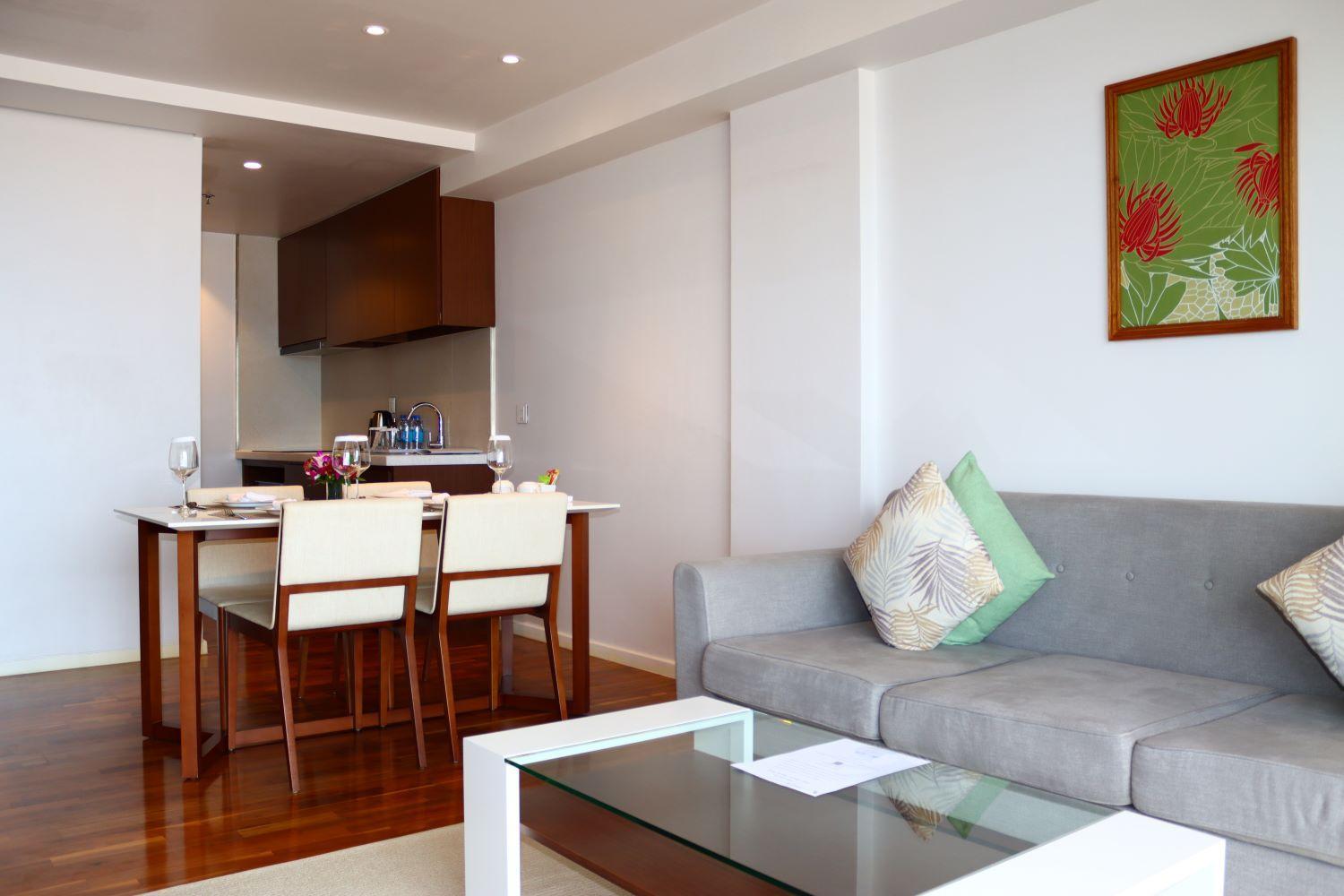 Emion Hotel 4*