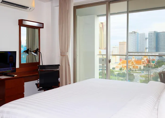 โรงแรมเอเมียน พนมเปญ